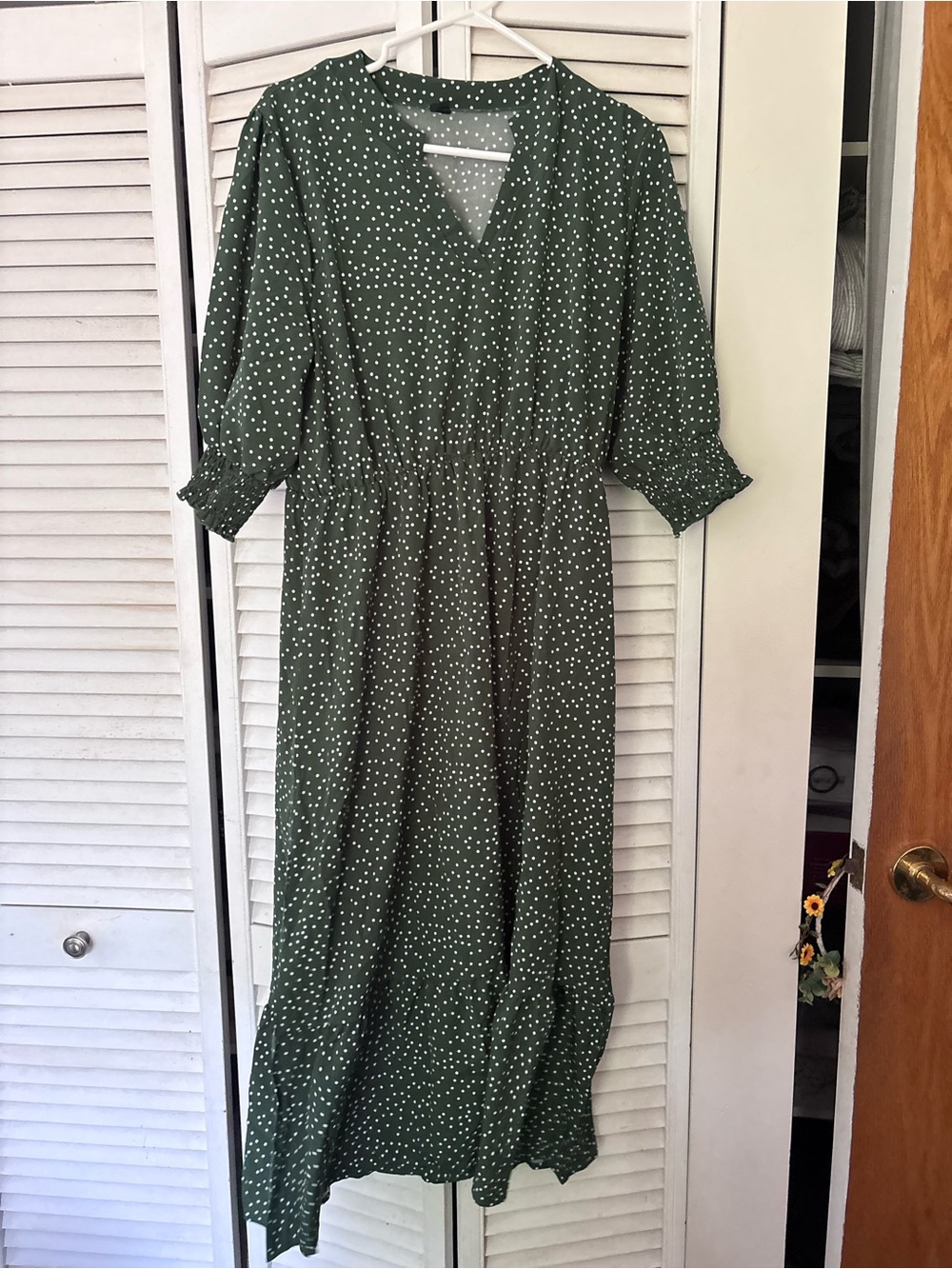 SHEIN Green Polka Dot V‑Neck Maxi Dress